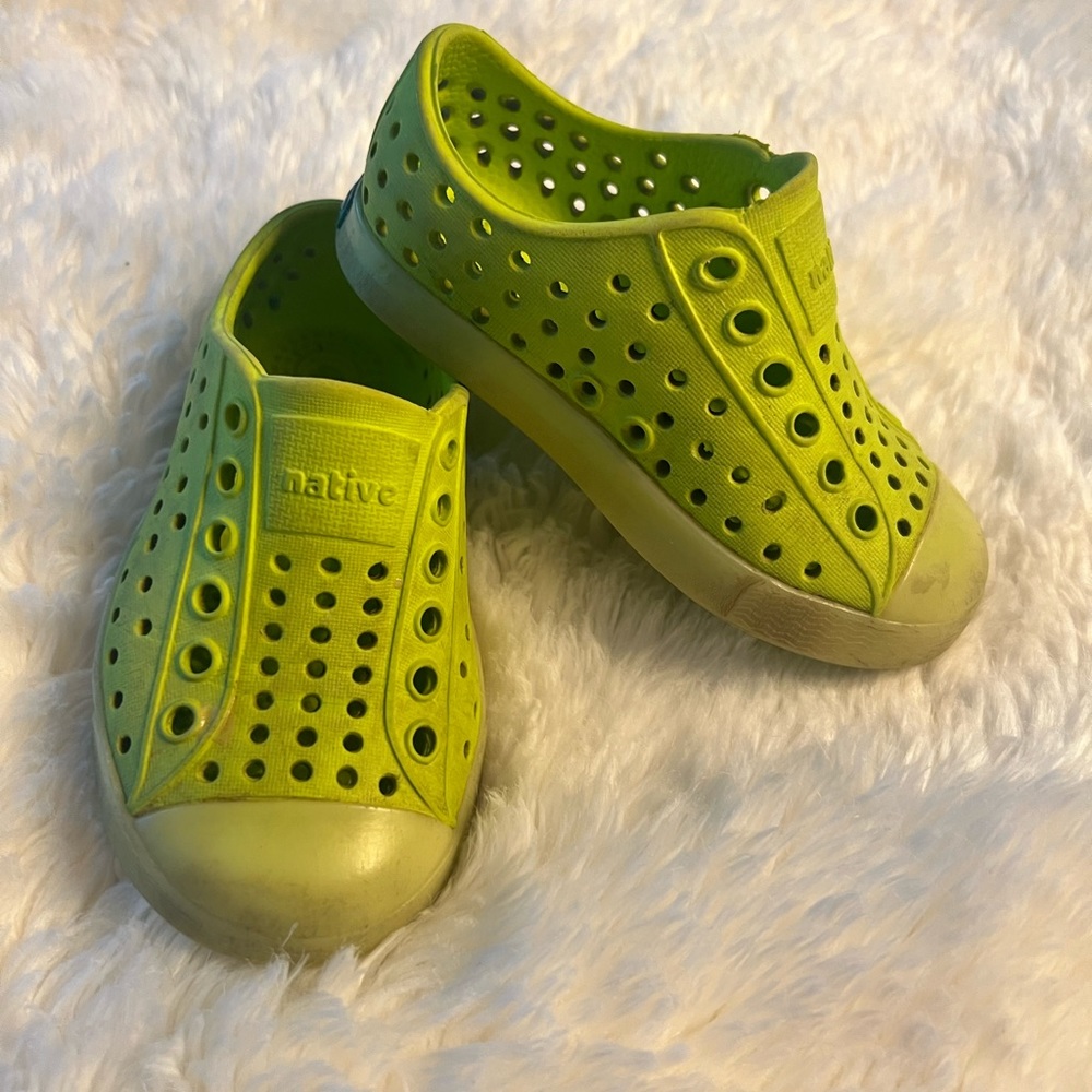 Unisex Natives
